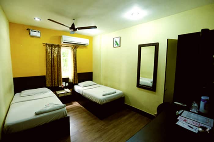 YES Rooms K.B.Dasan Road Teynampet, Chennai 1